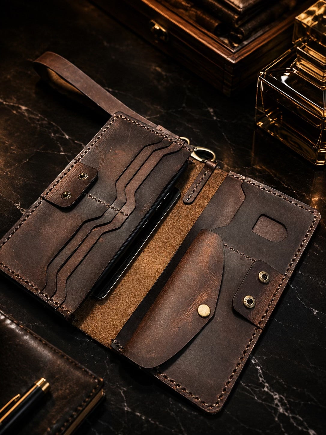 LEATHER WELLETS